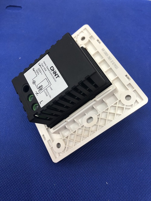 Dimmer điều chỉnh quạt 250W màu vàng